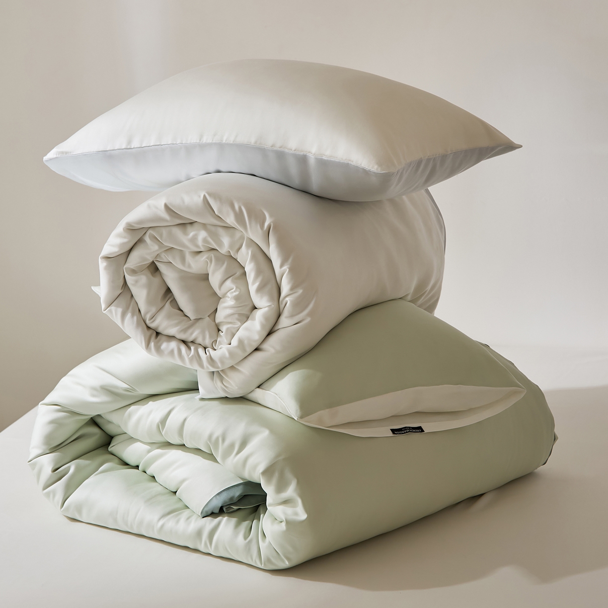 91家纺网 家纺一手货源 找家纺 EH家居 2026新款天丝仲夏夜之梦系列四件套 组合图仅供展示