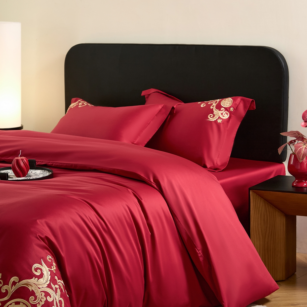 91家纺网 家纺一手货源 找家纺 （总）ONE TWO ONE 121 【会员-20】 【控价商品】【提供买家秀】  2026新款100s长绒棉全棉床上用品结婚四件套刺绣款