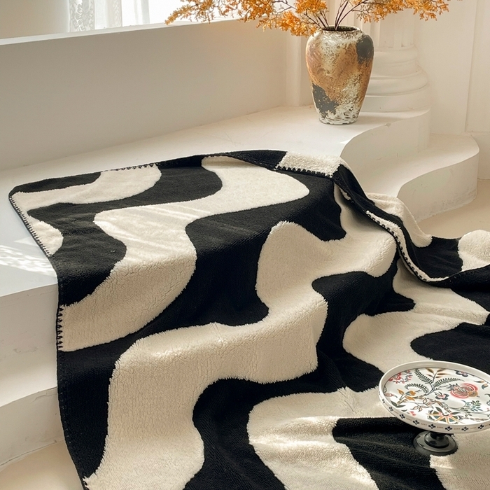 91家纺网 家纺一手货源 找家纺 （总）晚爱家纺（原晚安家居） 2025新款跨境多功能盖毯沙发毯双面印花舒棉绒毛毯