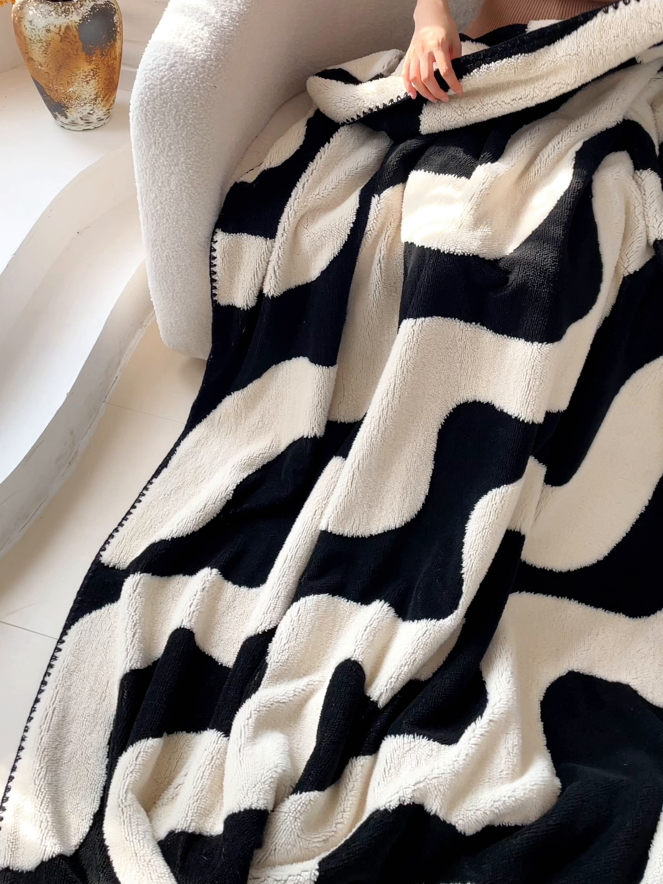 91家纺网 家纺一手货源 找家纺 （总）晚爱家纺（原晚安家居） 2025新款跨境多功能盖毯沙发毯双面印花舒棉绒毛毯