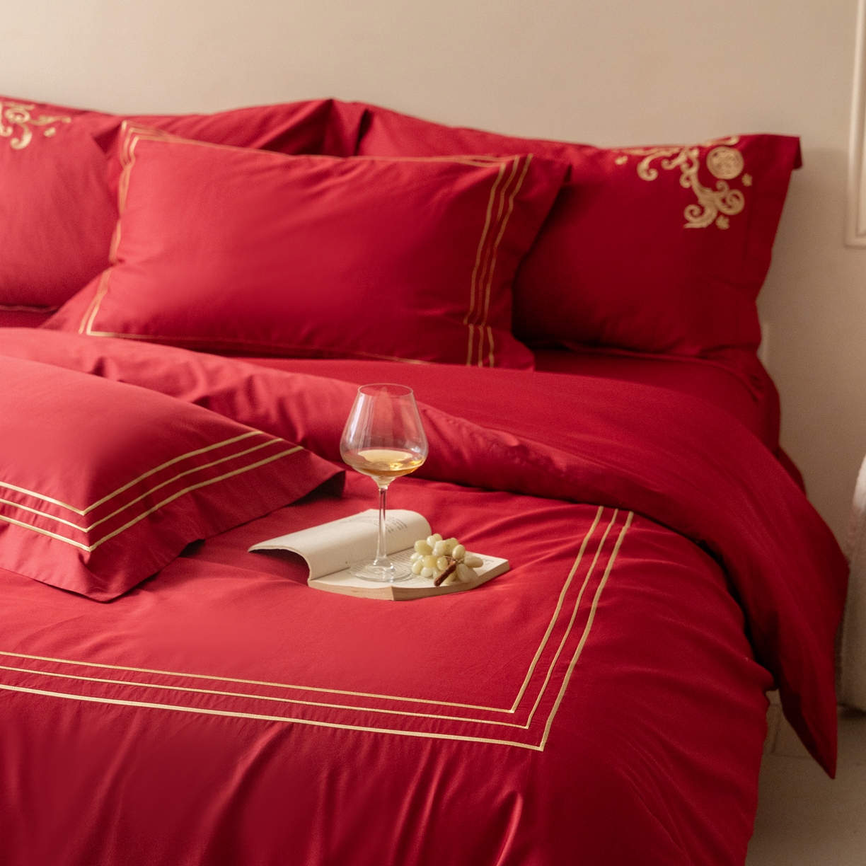 91家纺网 家纺一手货源 找家纺 （总）ONE TWO ONE 121 【会员-20】 【控价商品】【提供买家秀】  2026新款100s长绒棉全棉床上用品结婚四件套刺绣款