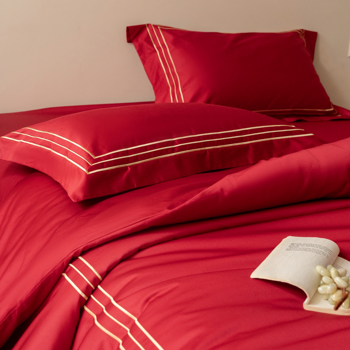 91家纺网 家纺一手货源 找家纺 （总）ONE TWO ONE 121 【会员-20】 【控价商品】【提供买家秀】  2026新款100s长绒棉全棉床上用品结婚四件套刺绣款