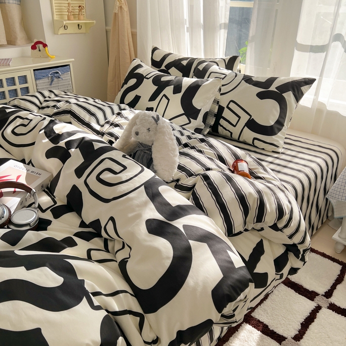 91家纺网 家纺一手货源 找家纺 （总）曼之夏 2026新款全棉印花花卉四件套