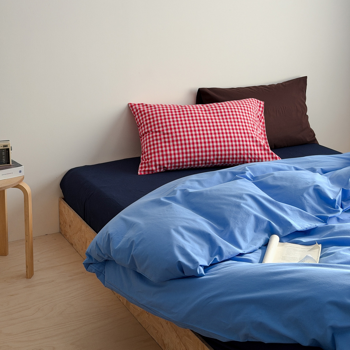 91家纺网 家纺一手货源 找家纺 （总）艾沁家纺 2026新款40s全棉水洗棉色织水洗棉撞色四件套