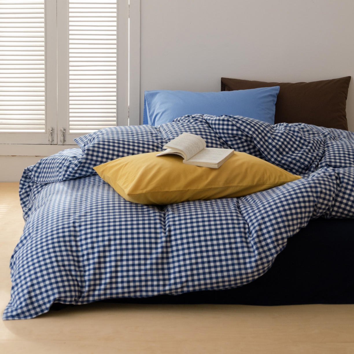 91家纺网 家纺一手货源 找家纺 艾沁家纺 2026新款全棉色织水洗棉格子条纹混搭四件套 佛罗伦萨-枕套（姜黄+天真蓝）