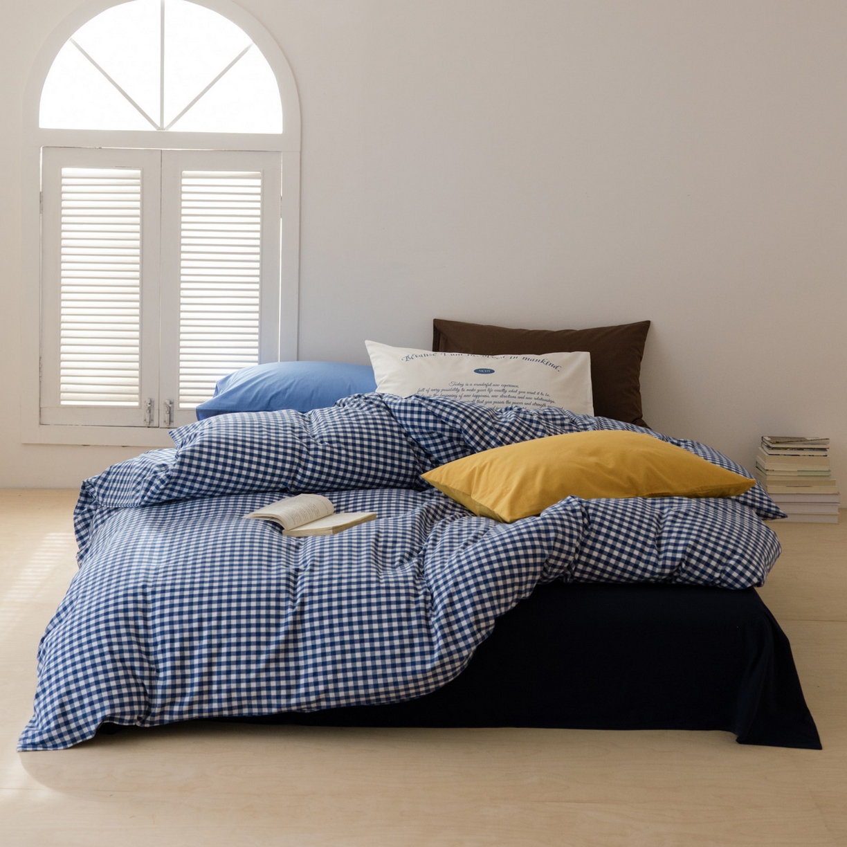 91家纺网 家纺一手货源 找家纺 艾沁家纺 2026新款全棉色织水洗棉格子条纹混搭四件套 佛罗伦萨-枕套（天真蓝+巧克力）
