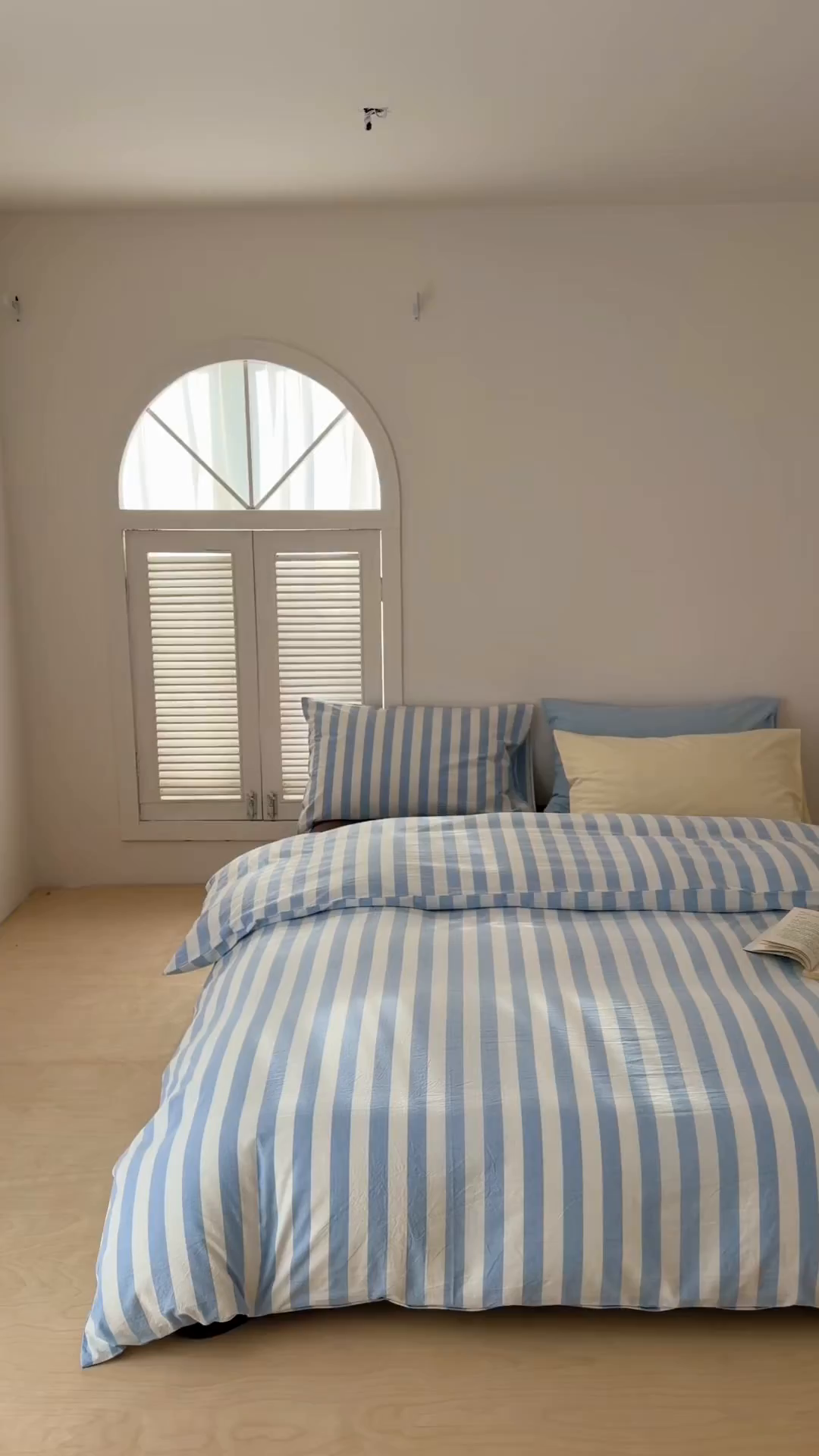 91家纺网 家纺一手货源 找家纺 艾沁家纺 2026新款全棉色织水洗棉格子条纹混搭四件套 优山美地-枕套（蓝条+奶黄）