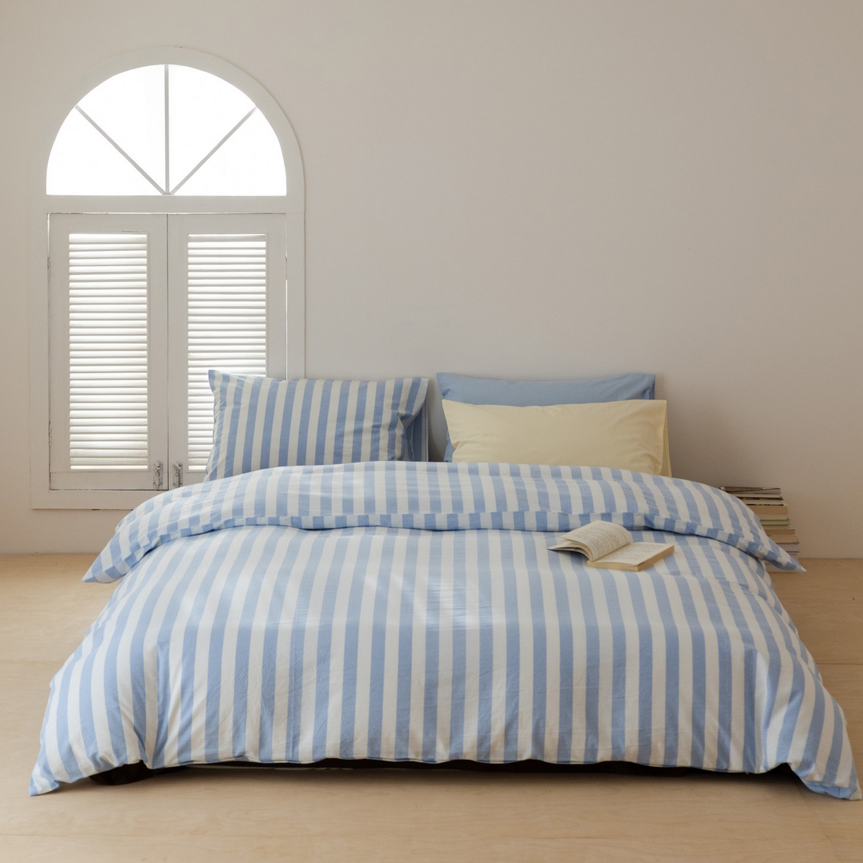 91家纺网 家纺一手货源 找家纺 艾沁家纺 2026新款全棉色织水洗棉格子条纹混搭四件套 优山美地-枕套（蓝条+浅蓝）