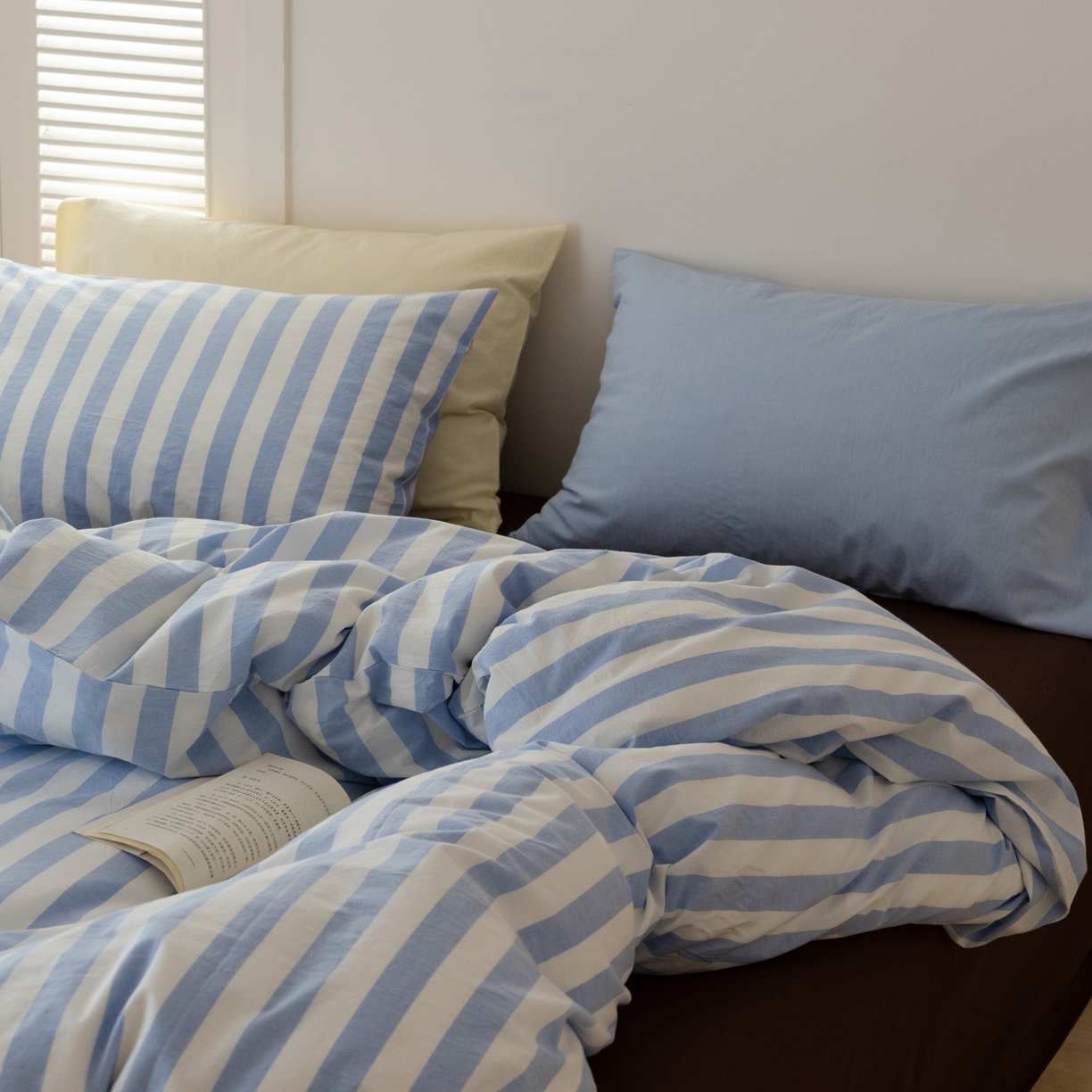 91家纺网 家纺一手货源 找家纺 艾沁家纺 2026新款全棉色织水洗棉格子条纹混搭四件套 优山美地-枕套（奶黄+浅蓝）