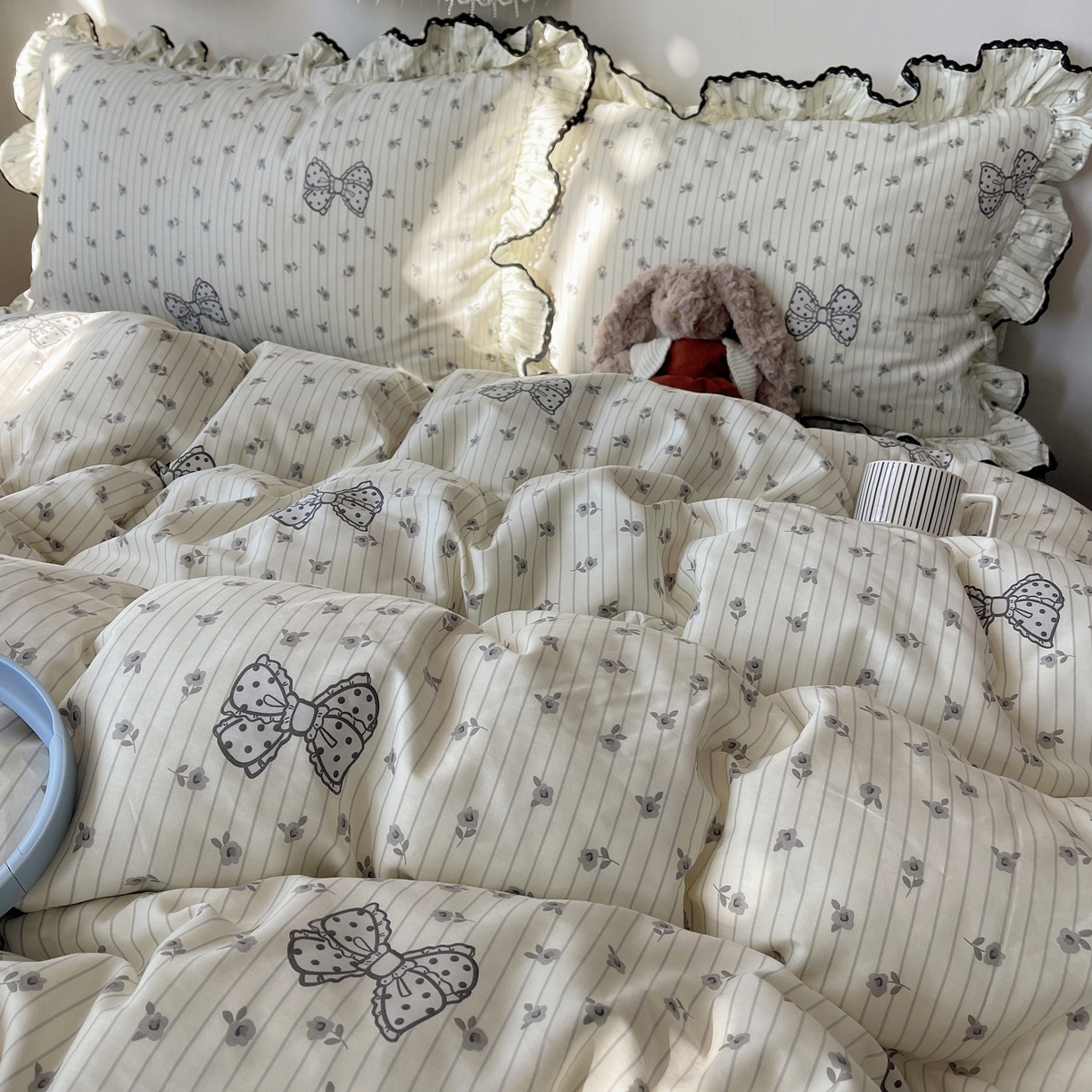 91家纺网 家纺一手货源 找家纺 三朵家纺 2026新款40支13070全棉纯棉韩版法式花边四件套 圆点蝴蝶结