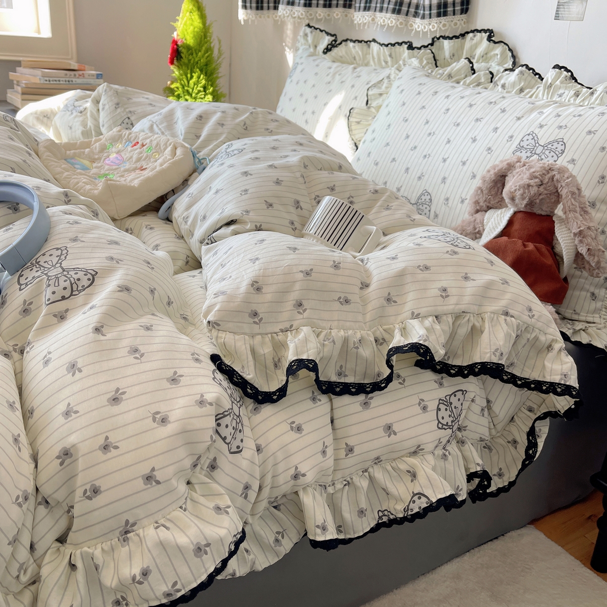 91家纺网 家纺一手货源 找家纺 三朵家纺 2026新款40支13070全棉纯棉韩版法式花边四件套 圆点蝴蝶结