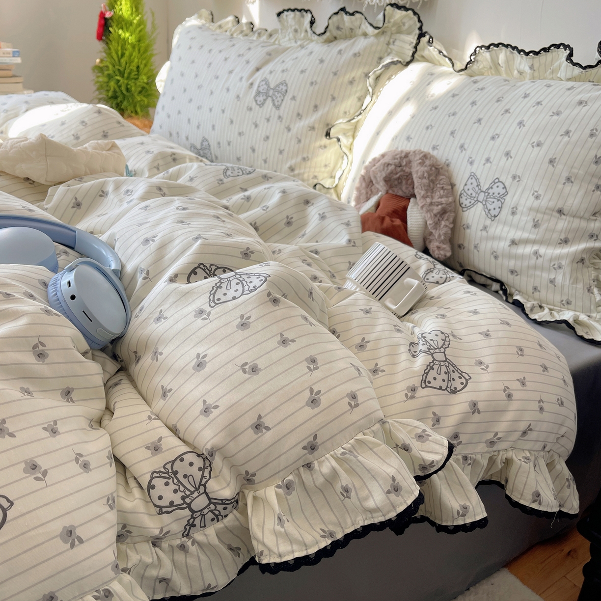 91家纺网 家纺一手货源 找家纺 三朵家纺 2026新款40支13070全棉纯棉韩版法式花边四件套 圆点蝴蝶结