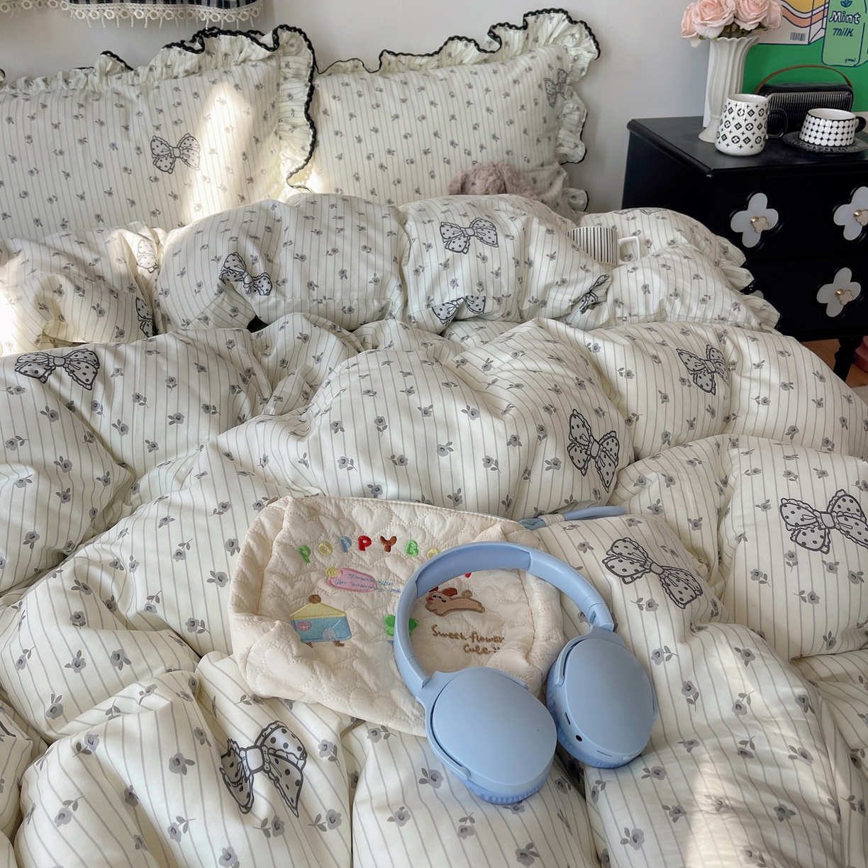 91家纺网 家纺一手货源 找家纺 三朵家纺 2026新款40支13070全棉纯棉韩版法式花边四件套 圆点蝴蝶结