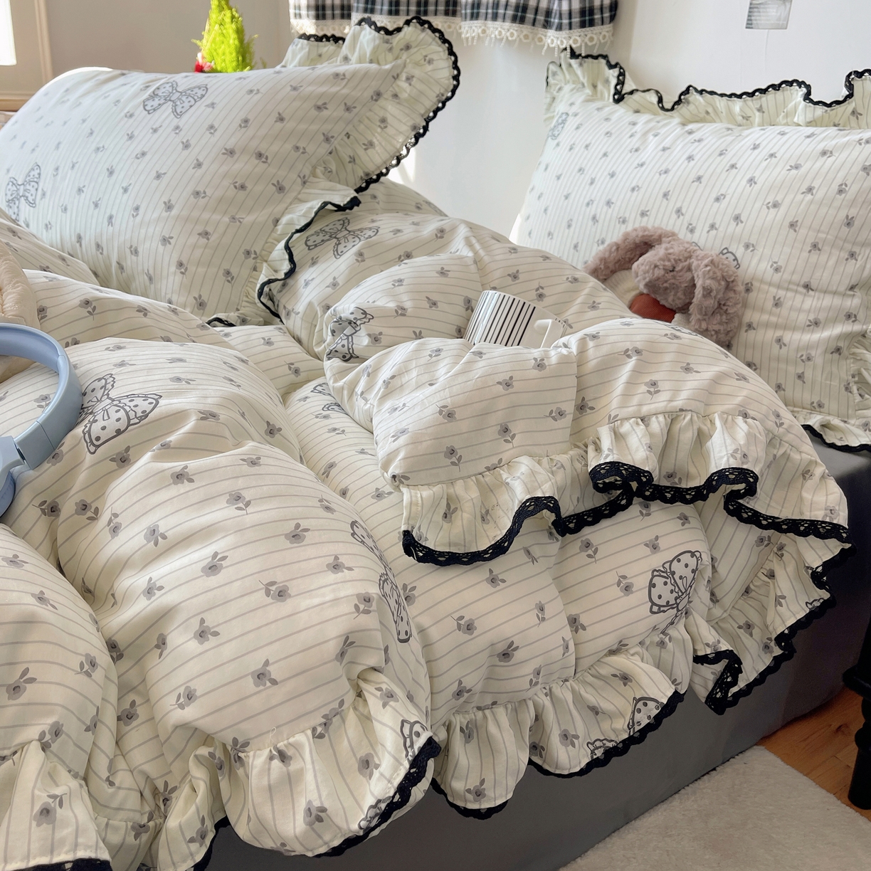 91家纺网 家纺一手货源 找家纺 三朵家纺 2026新款40支13070全棉纯棉韩版法式花边四件套 圆点蝴蝶结