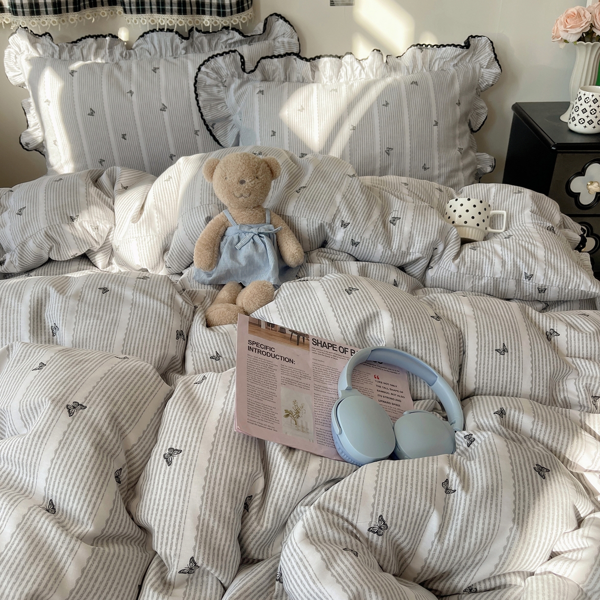 91家纺网 家纺一手货源 找家纺 三朵家纺 2026新款40支13070全棉纯棉韩版法式花边四件套 蝶舞飞扬