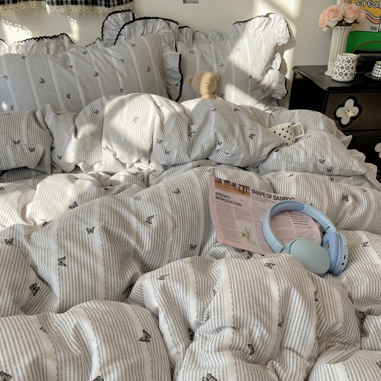 91家纺网 家纺一手货源 找家纺 三朵家纺 2026新款40支13070全棉纯棉韩版法式花边四件套 蝶舞飞扬