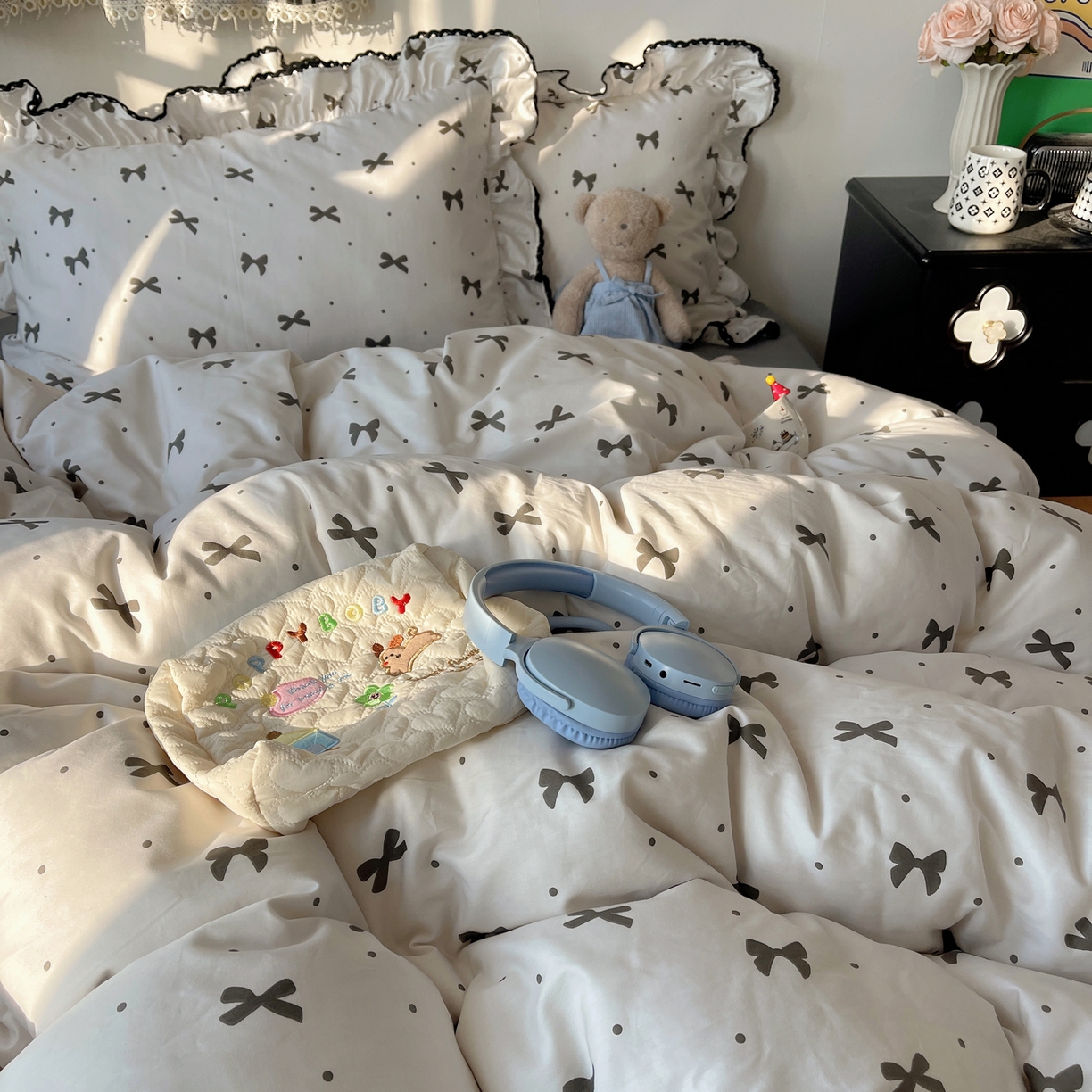 91家纺网 家纺一手货源 找家纺 三朵家纺 2026新款40支13070全棉纯棉韩版法式花边四件套 可爱蝴蝶结