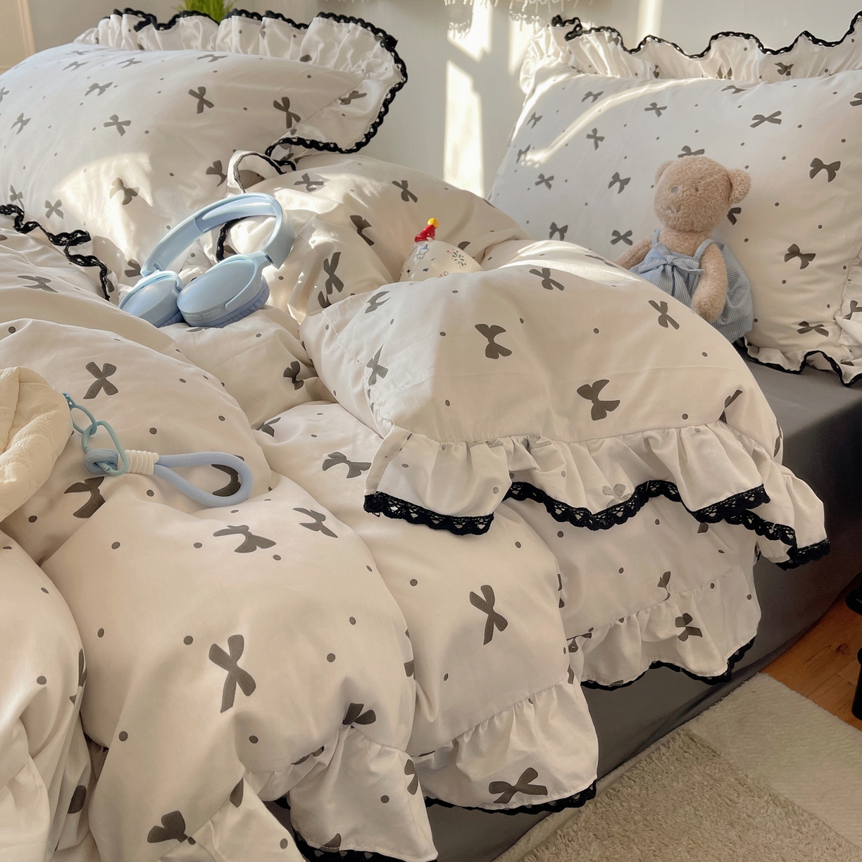 91家纺网 家纺一手货源 找家纺 三朵家纺 2026新款40支13070全棉纯棉韩版法式花边四件套 可爱蝴蝶结