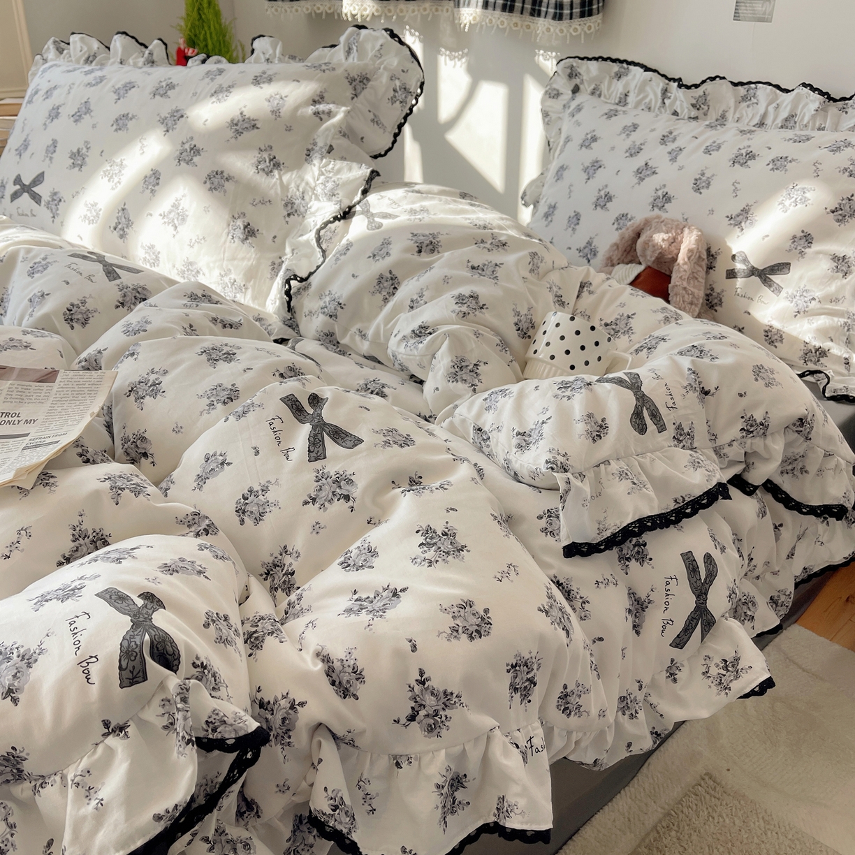 91家纺网 家纺一手货源 找家纺 三朵家纺 2026新款40支13070全棉纯棉韩版法式花边四件套 蝴蝶花语