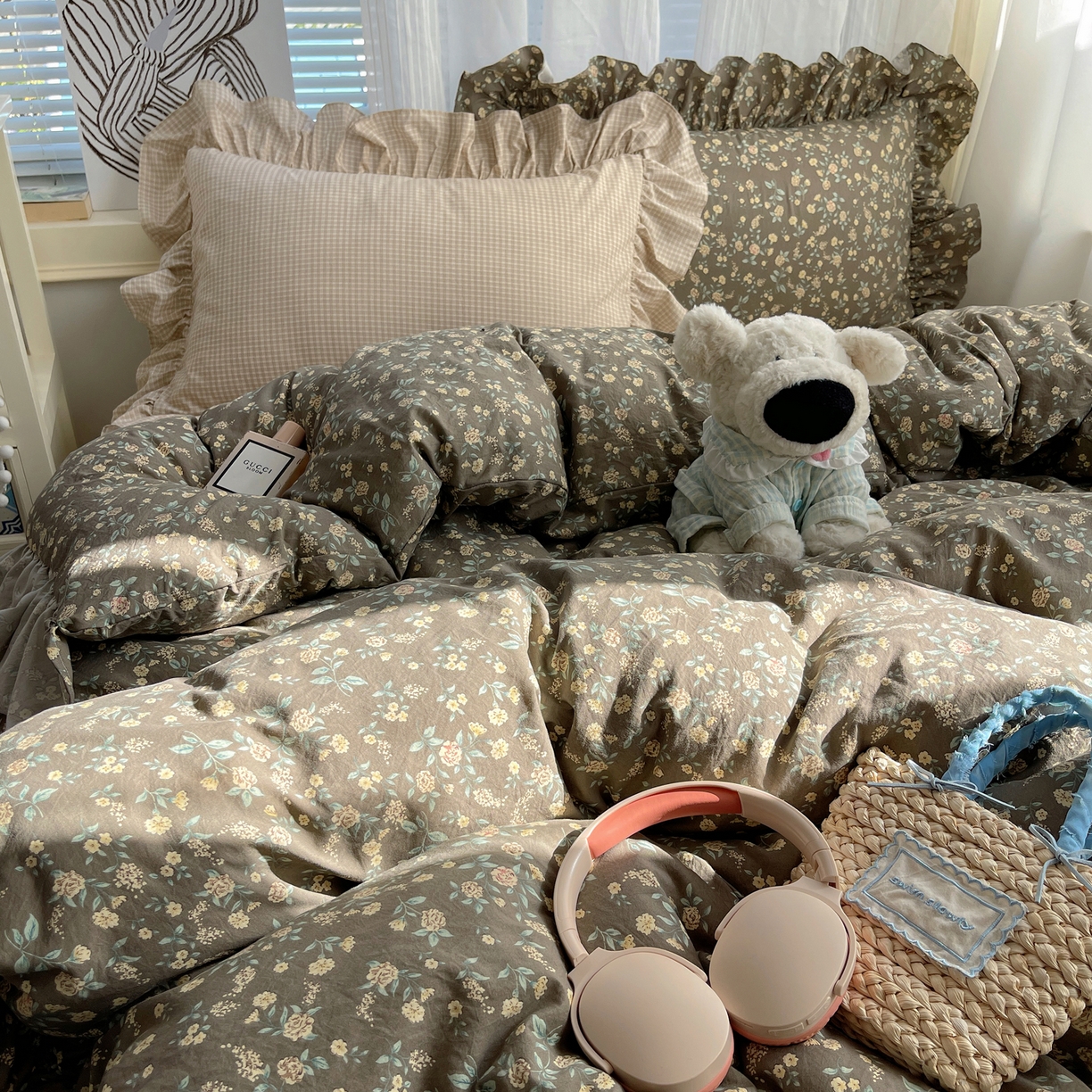 91家纺网 家纺一手货源 找家纺 三朵家纺 2026新款A类云柔水洗棉韩版法式花边云朵棉四件套 春夕集