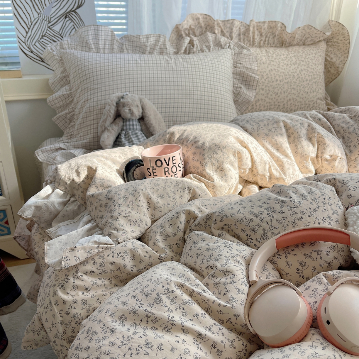 91家纺网 家纺一手货源 找家纺 三朵家纺 2026新款A类云柔水洗棉韩版法式花边云朵棉四件套 赫拉