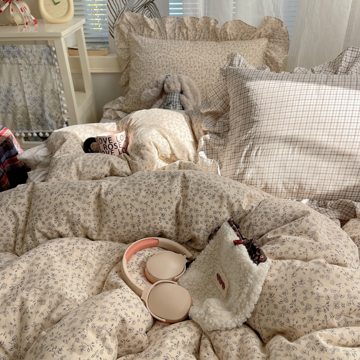 91家纺网 家纺一手货源 找家纺 三朵家纺 2026新款A类云柔水洗棉韩版法式花边云朵棉四件套 赫拉