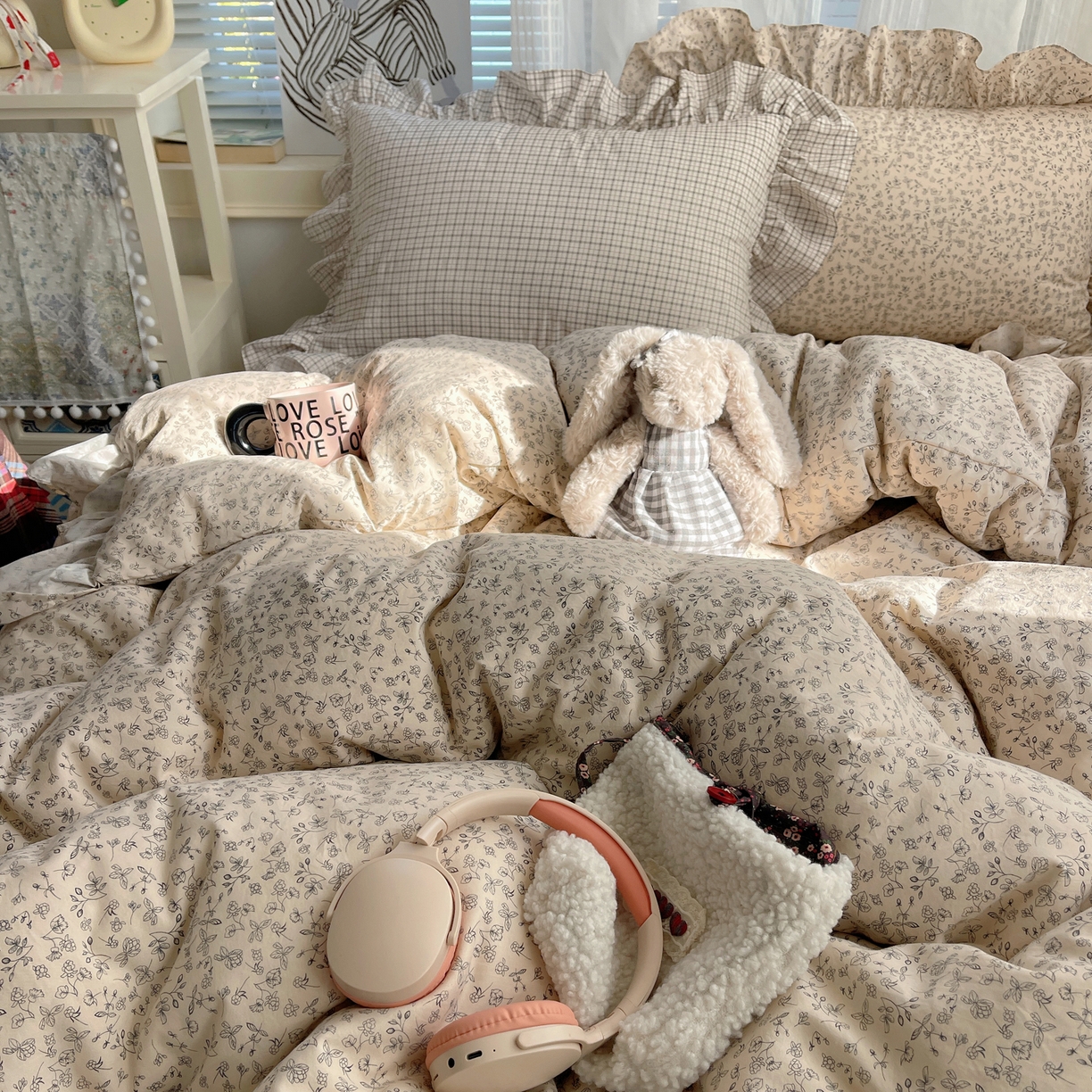 91家纺网 家纺一手货源 找家纺 三朵家纺 2026新款A类云柔水洗棉韩版法式花边云朵棉四件套 赫拉