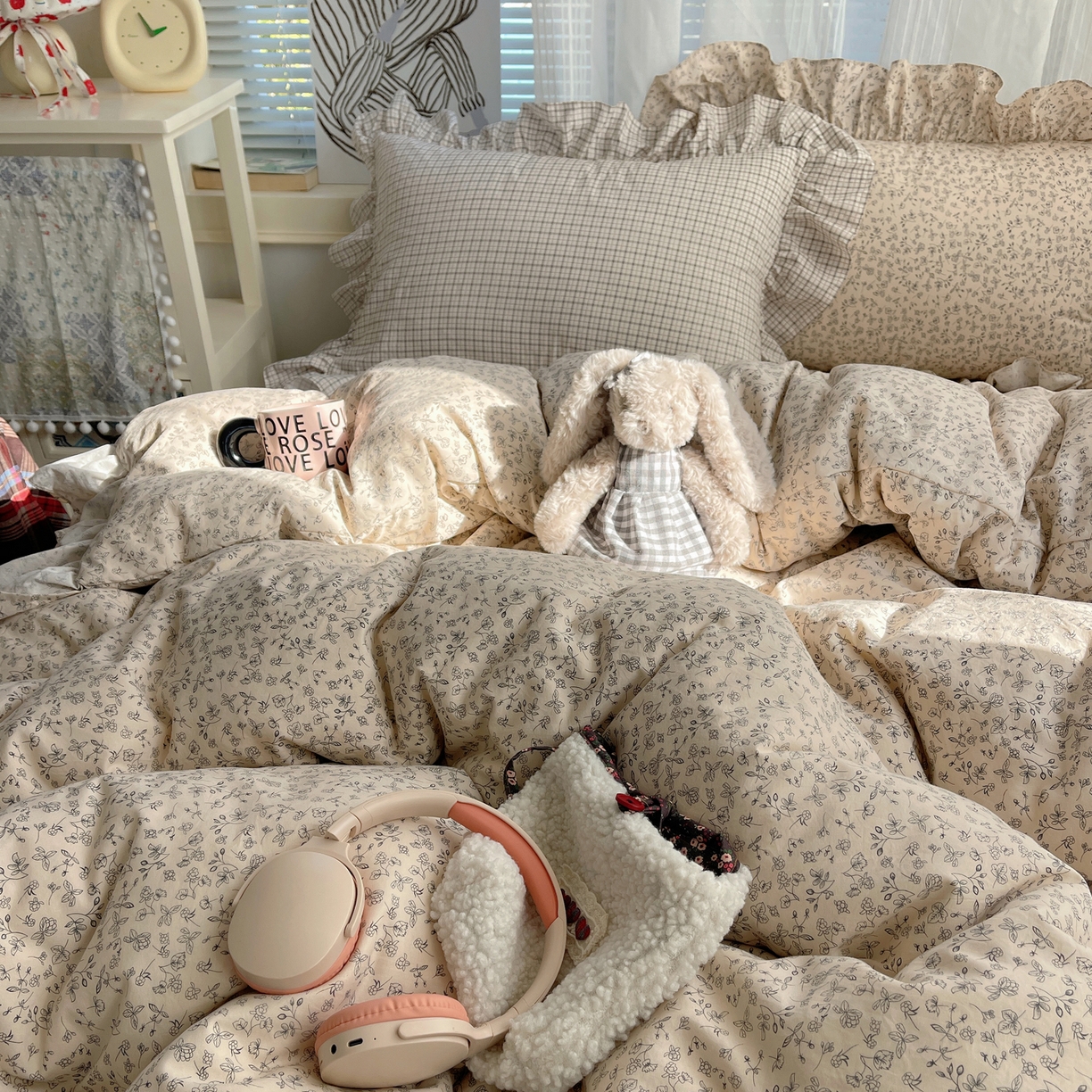 91家纺网 家纺一手货源 找家纺 三朵家纺 2026新款A类云柔水洗棉韩版法式花边云朵棉四件套 赫拉