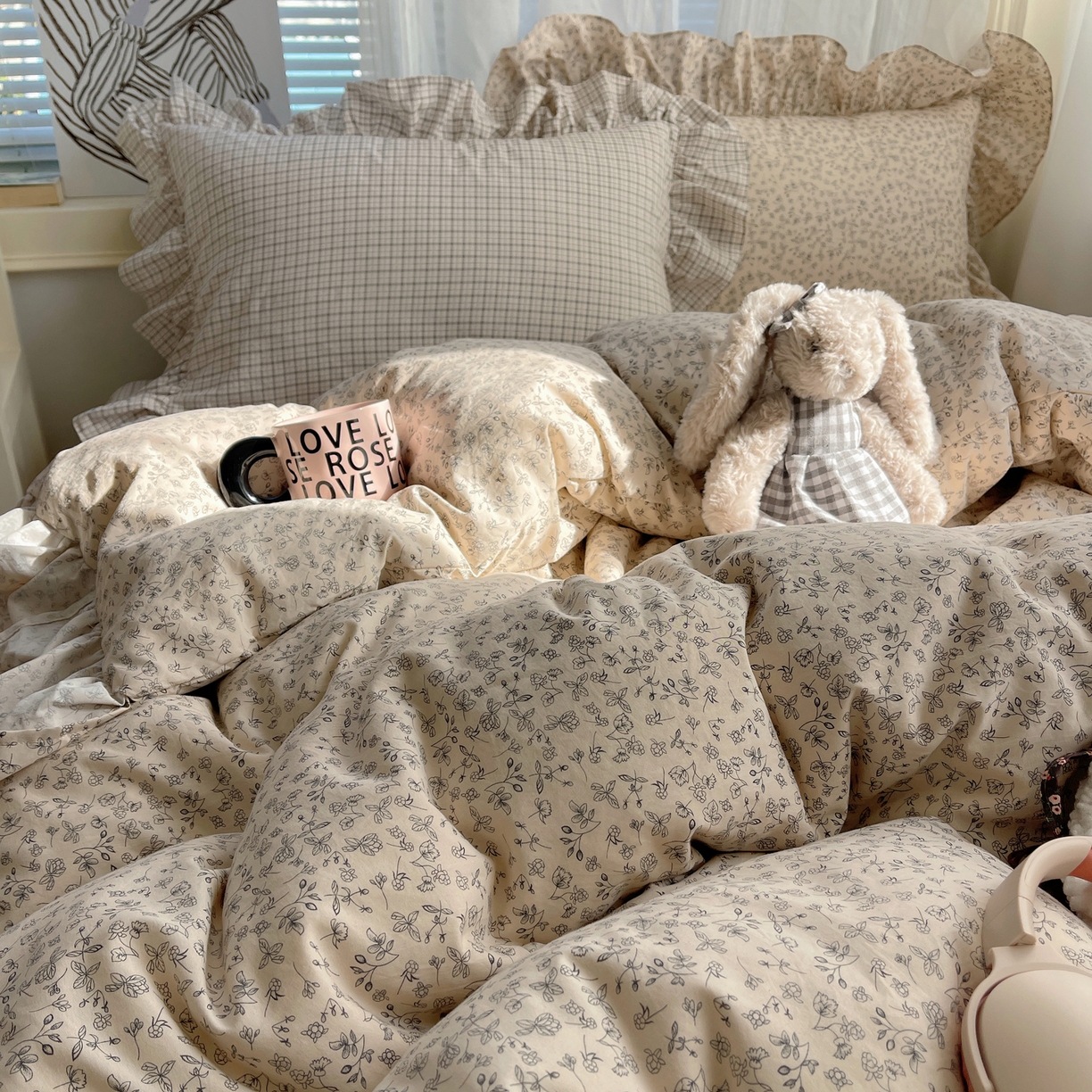 91家纺网 家纺一手货源 找家纺 三朵家纺 2026新款A类云柔水洗棉韩版法式花边云朵棉四件套 赫拉