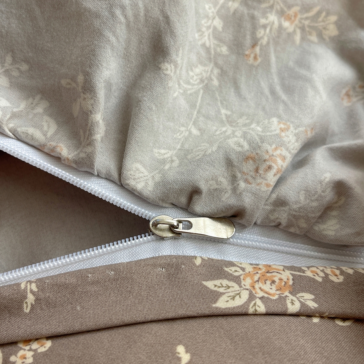 91家纺网 家纺一手货源 找家纺 三朵家纺 2026新款A类云柔水洗棉韩版法式花边云朵棉四件套 如漫