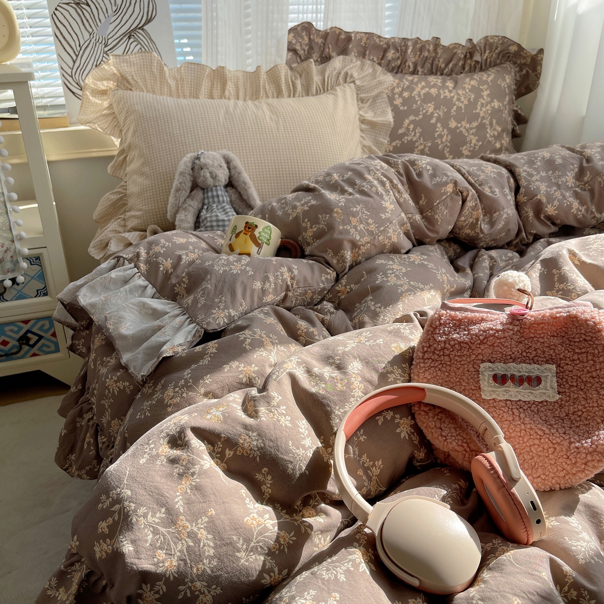 91家纺网 家纺一手货源 找家纺 三朵家纺 2026新款A类云柔水洗棉韩版法式花边云朵棉四件套 如漫