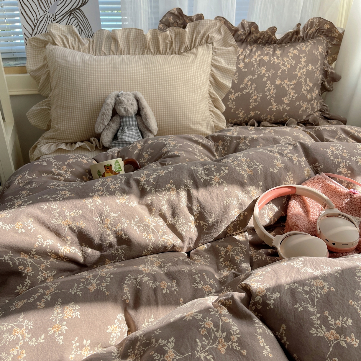 91家纺网 家纺一手货源 找家纺 三朵家纺 2026新款A类云柔水洗棉韩版法式花边云朵棉四件套 如漫