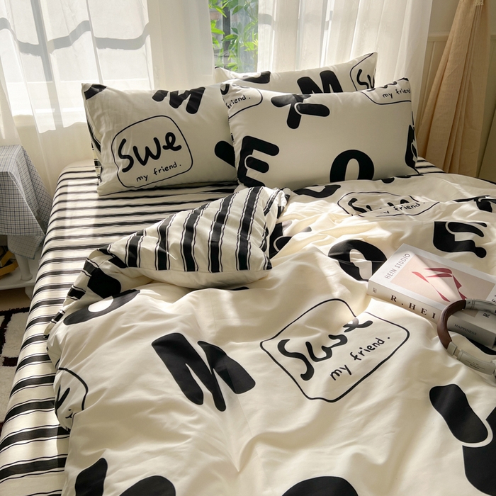 91家纺网 家纺一手货源 找家纺 曼之夏 2026新款全棉印花花卉四件套 奶油字母