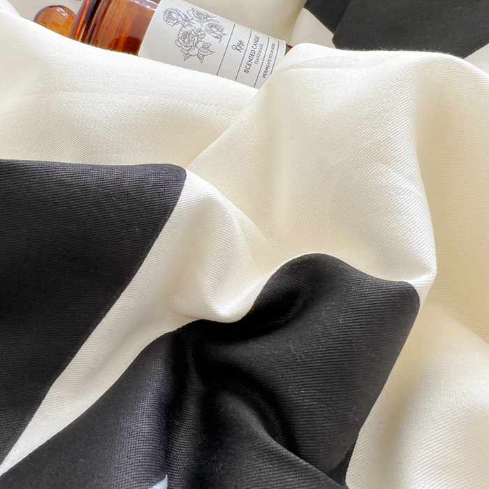 91家纺网 家纺一手货源 找家纺 曼之夏 2026新款全棉印花花卉四件套 奶油字母