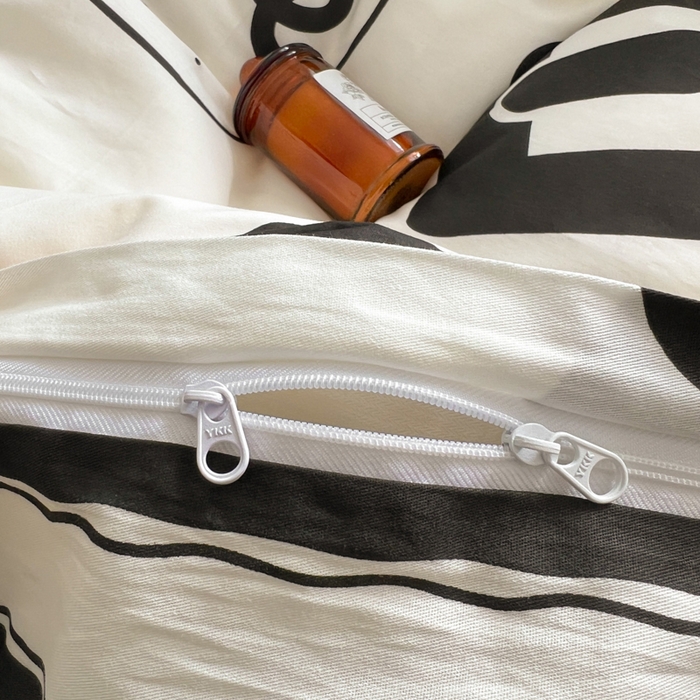 91家纺网 家纺一手货源 找家纺 曼之夏 2026新款全棉印花花卉四件套 奶油字母