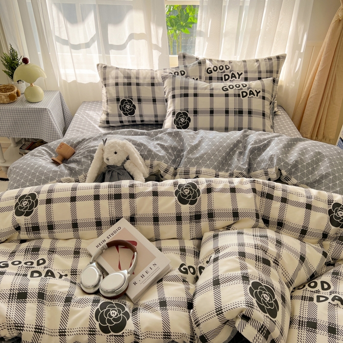 91家纺网 家纺一手货源 找家纺 曼之夏 2026新款全棉印花花卉四件套 时尚格