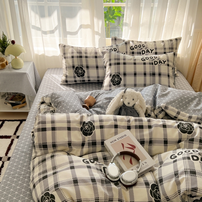 91家纺网 家纺一手货源 找家纺 曼之夏 2026新款全棉印花花卉四件套 时尚格