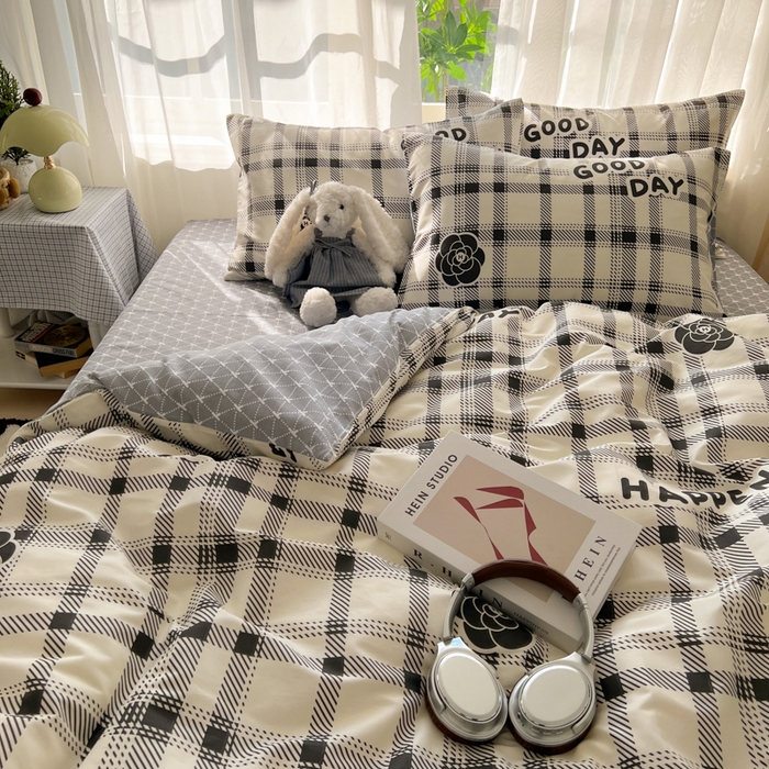 91家纺网 家纺一手货源 找家纺 曼之夏 2026新款全棉印花花卉四件套 时尚格