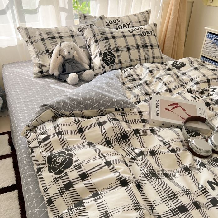 91家纺网 家纺一手货源 找家纺 曼之夏 2026新款全棉印花花卉四件套 时尚格