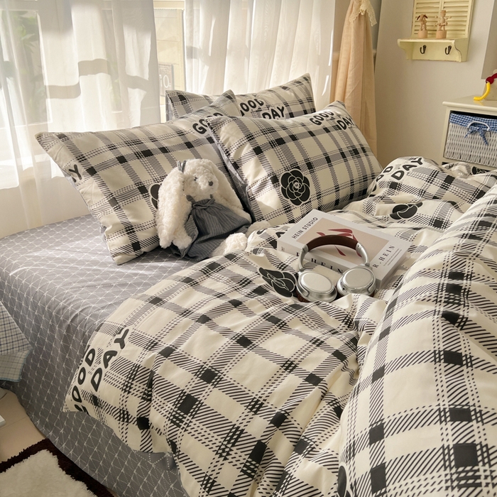 91家纺网 家纺一手货源 找家纺 曼之夏 2026新款全棉印花花卉四件套 时尚格