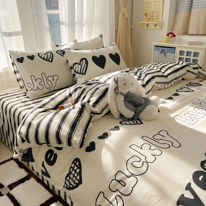 91家纺网 家纺一手货源 找家纺 曼之夏 2026新款全棉印花花卉四件套 心恋