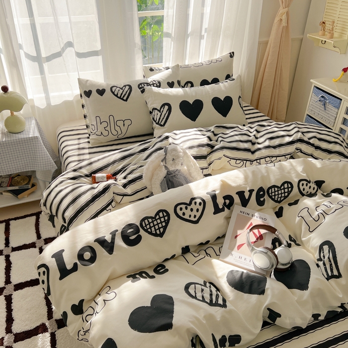 91家纺网 家纺一手货源 找家纺 曼之夏 2026新款全棉印花花卉四件套 心恋