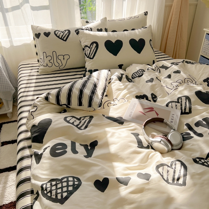 91家纺网 家纺一手货源 找家纺 曼之夏 2026新款全棉印花花卉四件套 心恋