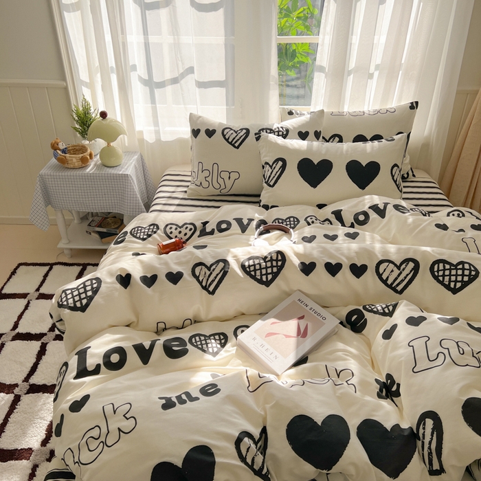 91家纺网 家纺一手货源 找家纺 曼之夏 2026新款全棉印花花卉四件套 心恋