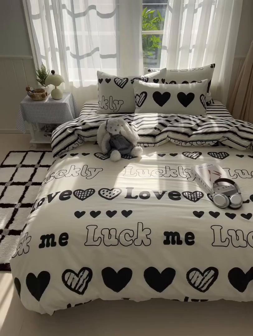 91家纺网 家纺一手货源 找家纺 曼之夏 2026新款全棉印花花卉四件套 心恋