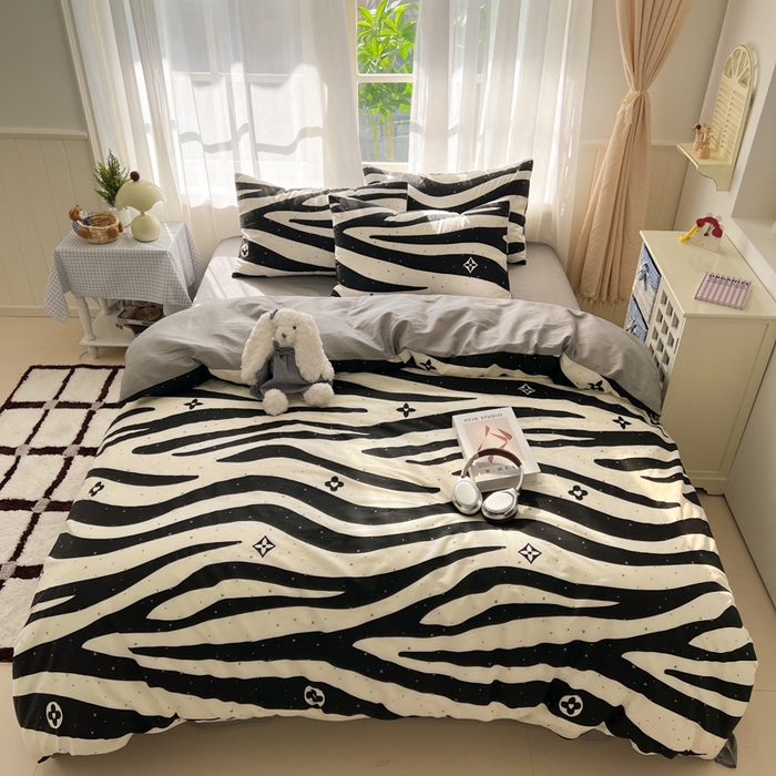 91家纺网 家纺一手货源 找家纺 曼之夏 2026新款全棉印花花卉四件套 英伦时尚