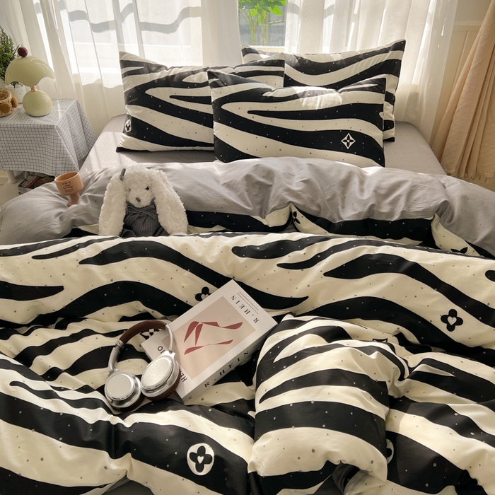 91家纺网 家纺一手货源 找家纺 曼之夏 2026新款全棉印花花卉四件套 英伦时尚