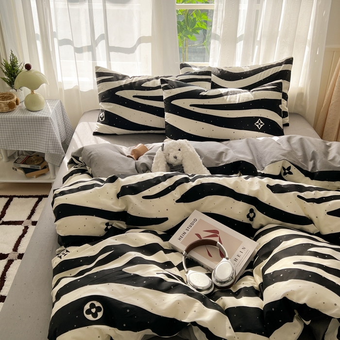 91家纺网 家纺一手货源 找家纺 曼之夏 2026新款全棉印花花卉四件套 英伦时尚