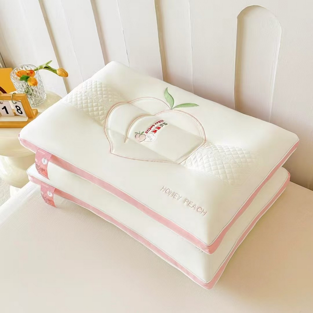 91家纺网 家纺一手货源 找家纺 （总）剑桥枕业 2026新款桃气满满 护颈枕芯成人颈椎助眠跑量低价枕头