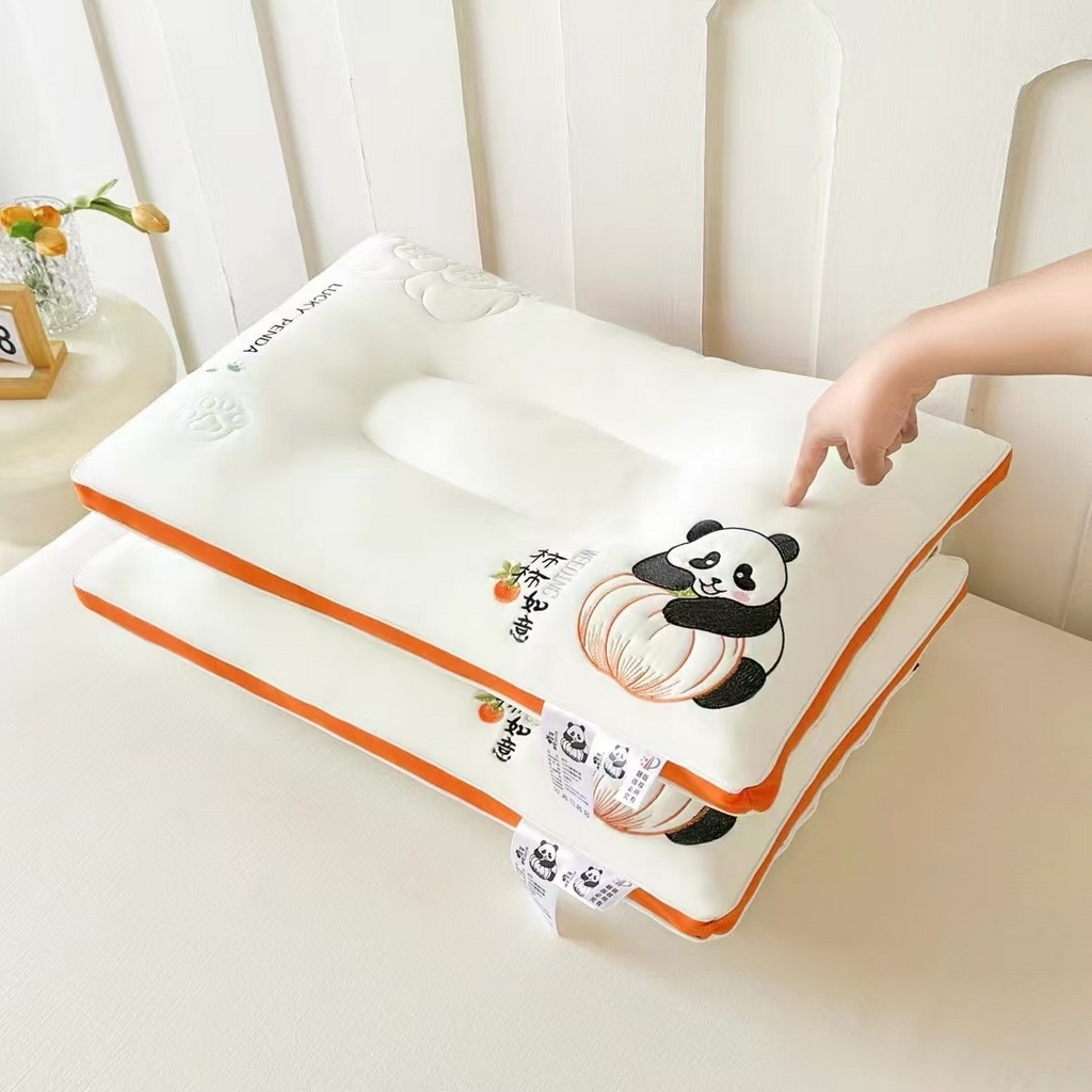 91家纺网 家纺一手货源 找家纺 （总）剑桥枕业 2026新款事事如意熊猫护颈枕芯 成人颈椎助眠枕